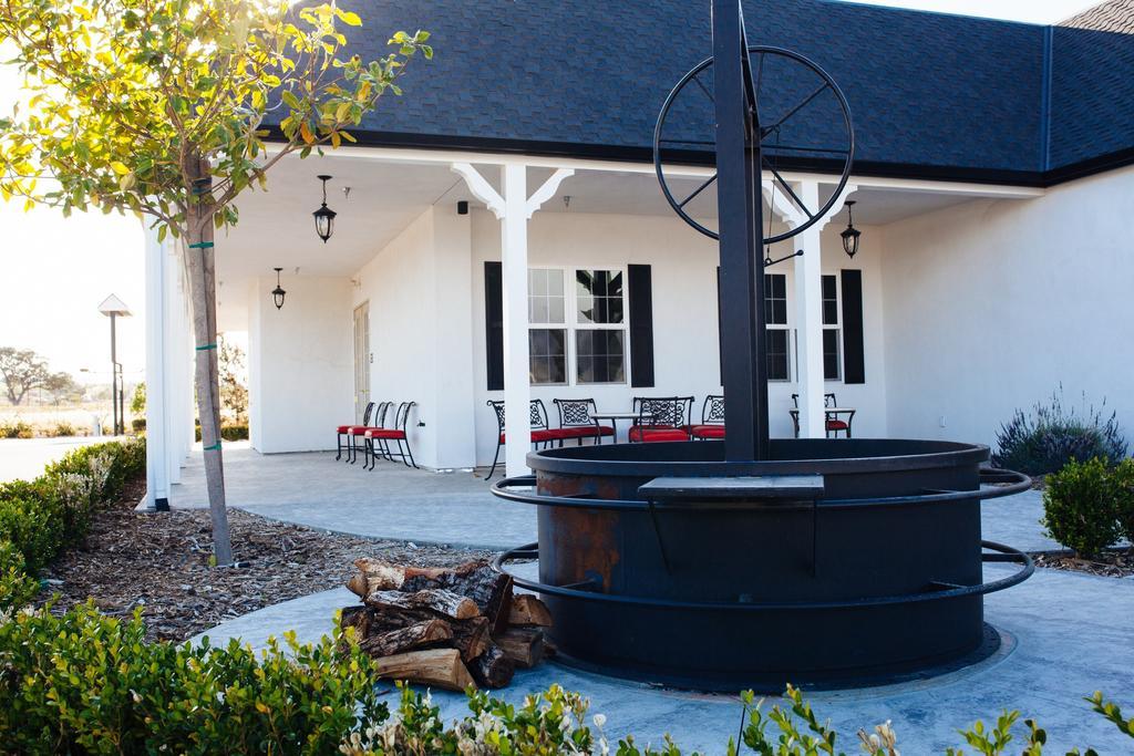 Vines Rv Resort Paso Robles Exteriör bild